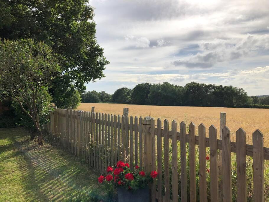 Self Contained Garden Studio With Stunning Views Sissinghurst Zewnętrze zdjęcie